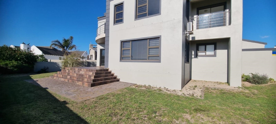 4 Bedroom Property for Sale in Country Club Western Cape